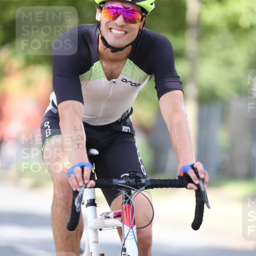 11.08.2024 - GEWOBA Citytriathlon Bremen H.Heesch http://msf.ph/oto/6802621 11.08.2024 12:03:56 Laufen  meine-sportfotos.de