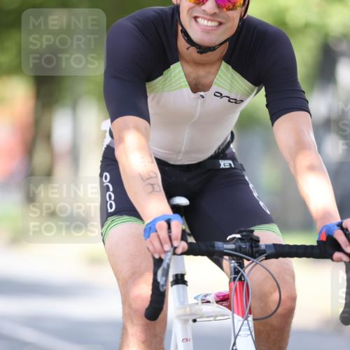 11.08.2024 - GEWOBA Citytriathlon Bremen H.Heesch http://msf.ph/oto/6802625 11.08.2024 12:03:56 Laufen  meine-sportfotos.de