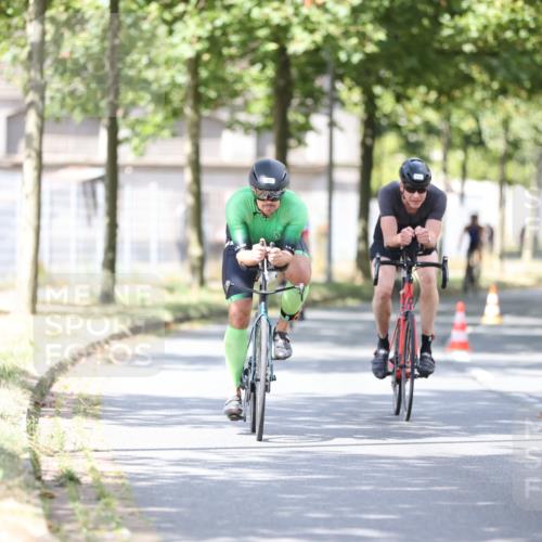 11.08.2024 - GEWOBA Citytriathlon Bremen H.Heesch http://msf.ph/oto/6802714 11.08.2024 12:04:16 Laufen  meine-sportfotos.de