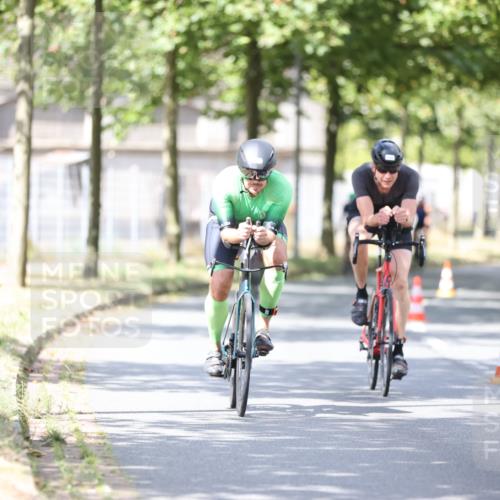 11.08.2024 - GEWOBA Citytriathlon Bremen H.Heesch http://msf.ph/oto/6802720 11.08.2024 12:04:16 Laufen  meine-sportfotos.de