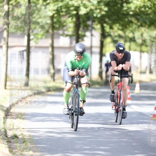 11.08.2024 - GEWOBA Citytriathlon Bremen H.Heesch http://msf.ph/oto/6802722 11.08.2024 12:04:16 Laufen  meine-sportfotos.de