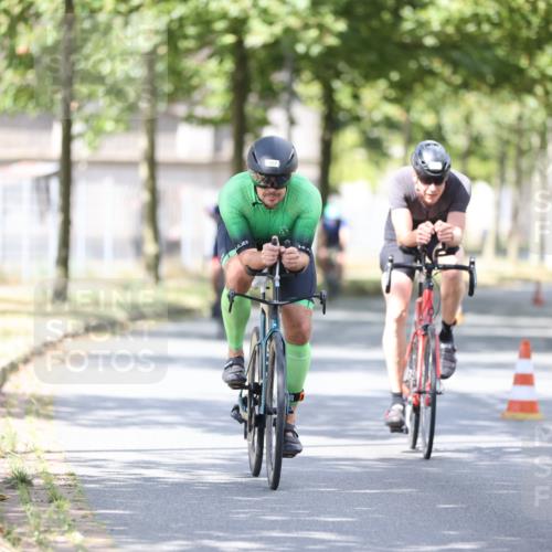 11.08.2024 - GEWOBA Citytriathlon Bremen H.Heesch http://msf.ph/oto/6802732 11.08.2024 12:04:17 Laufen  meine-sportfotos.de