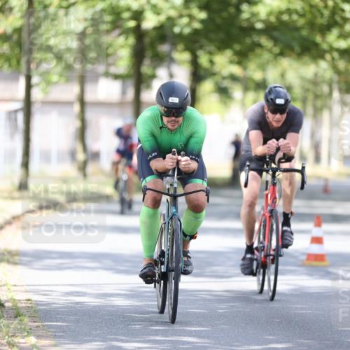 11.08.2024 - GEWOBA Citytriathlon Bremen H.Heesch http://msf.ph/oto/6802738 11.08.2024 12:04:17 Laufen  meine-sportfotos.de