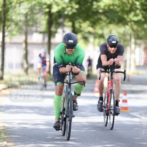 11.08.2024 - GEWOBA Citytriathlon Bremen H.Heesch http://msf.ph/oto/6802743 11.08.2024 12:04:17 Laufen  meine-sportfotos.de