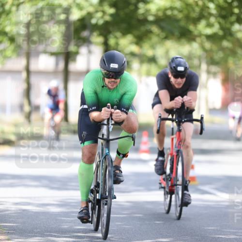 11.08.2024 - GEWOBA Citytriathlon Bremen H.Heesch http://msf.ph/oto/6802747 11.08.2024 12:04:17 Laufen  meine-sportfotos.de