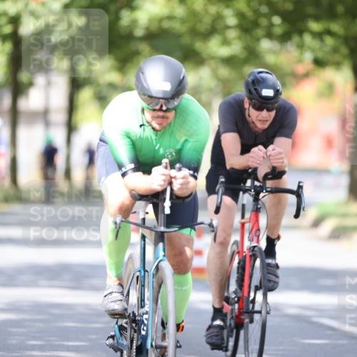 11.08.2024 - GEWOBA Citytriathlon Bremen H.Heesch http://msf.ph/oto/6802751 11.08.2024 12:04:17 Laufen  meine-sportfotos.de