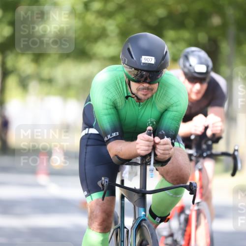 11.08.2024 - GEWOBA Citytriathlon Bremen H.Heesch http://msf.ph/oto/6802763 11.08.2024 12:04:18 Laufen  meine-sportfotos.de