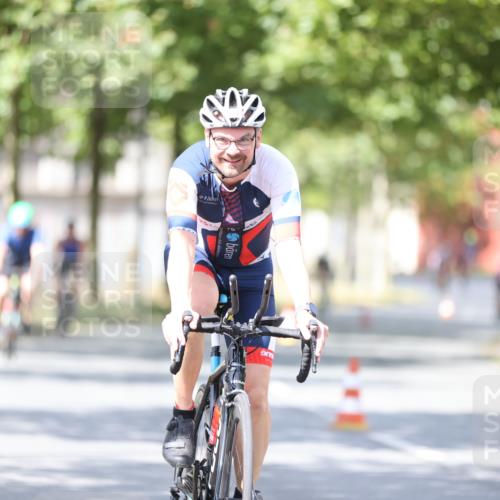 11.08.2024 - GEWOBA Citytriathlon Bremen H.Heesch http://msf.ph/oto/6802777 11.08.2024 12:04:20 Laufen  meine-sportfotos.de