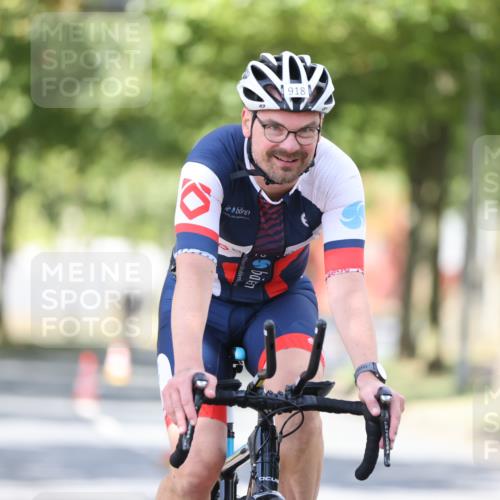 11.08.2024 - GEWOBA Citytriathlon Bremen H.Heesch http://msf.ph/oto/6802793 11.08.2024 12:04:20 Laufen  meine-sportfotos.de
