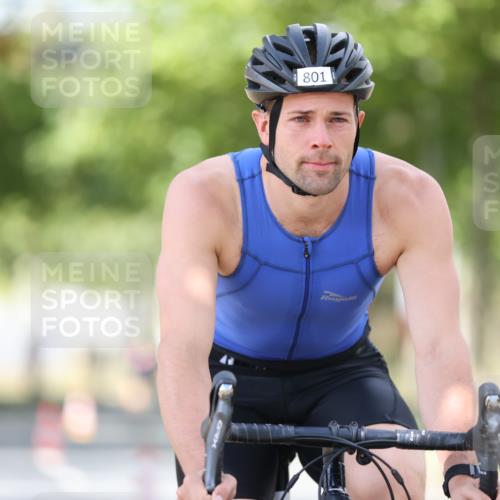 11.08.2024 - GEWOBA Citytriathlon Bremen H.Heesch http://msf.ph/oto/6802864 11.08.2024 12:04:26 Laufen  meine-sportfotos.de