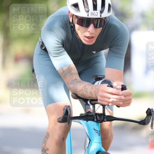 11.08.2024 - GEWOBA Citytriathlon Bremen H.Heesch http://msf.ph/oto/6802894 11.08.2024 12:04:27 Laufen  meine-sportfotos.de