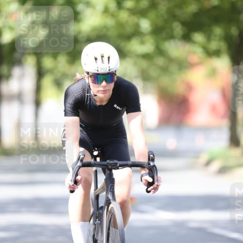 11.08.2024 - GEWOBA Citytriathlon Bremen H.Heesch http://msf.ph/oto/6802965 11.08.2024 12:04:37 Laufen  meine-sportfotos.de