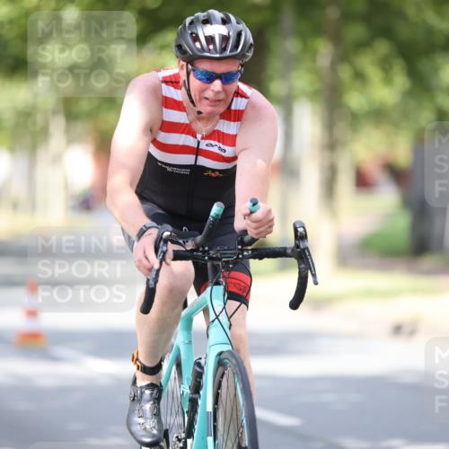 11.08.2024 - GEWOBA Citytriathlon Bremen H.Heesch http://msf.ph/oto/6803056 11.08.2024 12:04:50 Laufen  meine-sportfotos.de