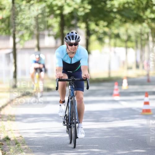 11.08.2024 - GEWOBA Citytriathlon Bremen H.Heesch http://msf.ph/oto/6803061 11.08.2024 12:04:53 Laufen  meine-sportfotos.de