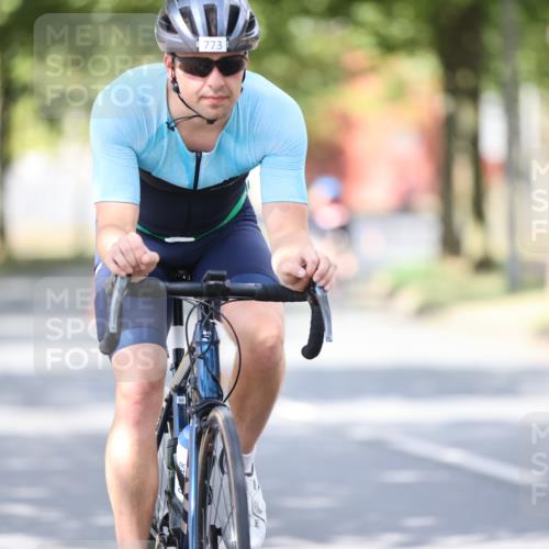 11.08.2024 - GEWOBA Citytriathlon Bremen H.Heesch http://msf.ph/oto/6803078 11.08.2024 12:04:54 Laufen  meine-sportfotos.de