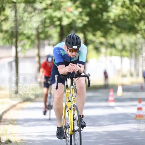 11.08.2024 - GEWOBA Citytriathlon Bremen H.Heesch http://msf.ph/oto/6803082 11.08.2024 12:04:56 Laufen  meine-sportfotos.de