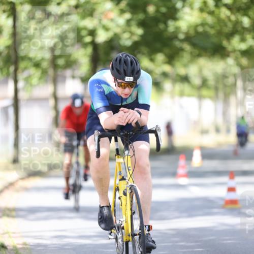 11.08.2024 - GEWOBA Citytriathlon Bremen H.Heesch http://msf.ph/oto/6803084 11.08.2024 12:04:56 Laufen  meine-sportfotos.de