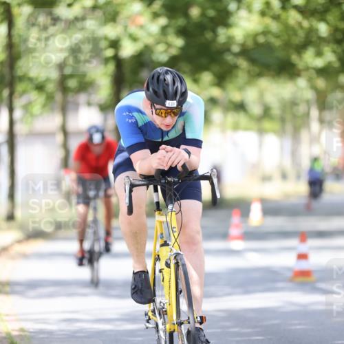 11.08.2024 - GEWOBA Citytriathlon Bremen H.Heesch http://msf.ph/oto/6803085 11.08.2024 12:04:56 Laufen  meine-sportfotos.de