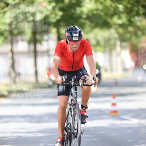 11.08.2024 - GEWOBA Citytriathlon Bremen H.Heesch http://msf.ph/oto/6803098 11.08.2024 12:04:57 Laufen  meine-sportfotos.de