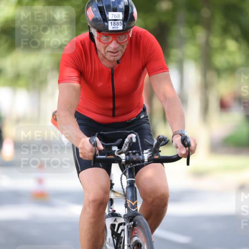 11.08.2024 - GEWOBA Citytriathlon Bremen H.Heesch http://msf.ph/oto/6803110 11.08.2024 12:04:58 Laufen  meine-sportfotos.de