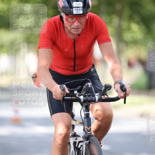 11.08.2024 - GEWOBA Citytriathlon Bremen H.Heesch http://msf.ph/oto/6803111 11.08.2024 12:04:58 Laufen  meine-sportfotos.de