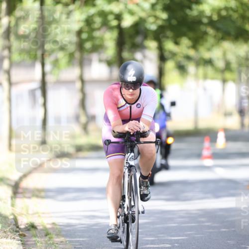 11.08.2024 - GEWOBA Citytriathlon Bremen H.Heesch http://msf.ph/oto/6803115 11.08.2024 12:05:03 Laufen  meine-sportfotos.de