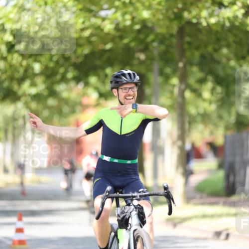 11.08.2024 - GEWOBA Citytriathlon Bremen H.Heesch http://msf.ph/oto/6803147 11.08.2024 12:05:11 Laufen  meine-sportfotos.de