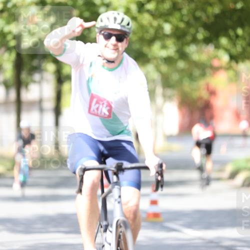 11.08.2024 - GEWOBA Citytriathlon Bremen H.Heesch http://msf.ph/oto/6803150 11.08.2024 12:05:12 Laufen  meine-sportfotos.de