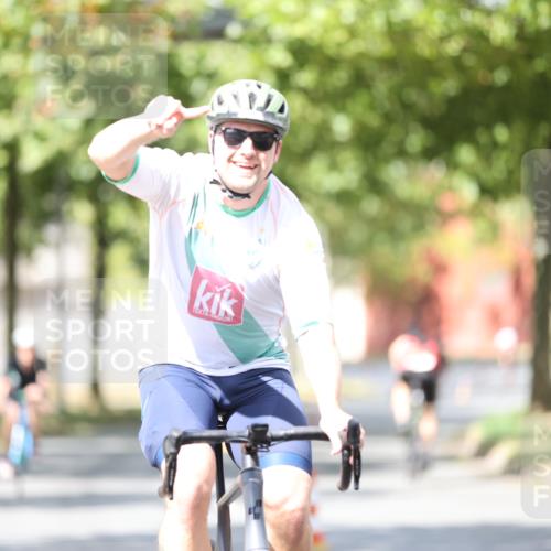 11.08.2024 - GEWOBA Citytriathlon Bremen H.Heesch http://msf.ph/oto/6803151 11.08.2024 12:05:12 Laufen  meine-sportfotos.de