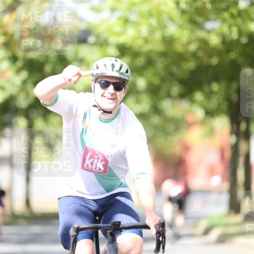 11.08.2024 - GEWOBA Citytriathlon Bremen H.Heesch http://msf.ph/oto/6803152 11.08.2024 12:05:12 Laufen  meine-sportfotos.de
