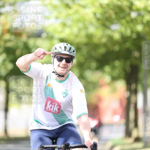 11.08.2024 - GEWOBA Citytriathlon Bremen H.Heesch http://msf.ph/oto/6803153 11.08.2024 12:05:12 Laufen  meine-sportfotos.de