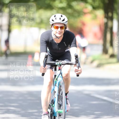 11.08.2024 - GEWOBA Citytriathlon Bremen H.Heesch http://msf.ph/oto/6803169 11.08.2024 12:05:15 Laufen  meine-sportfotos.de