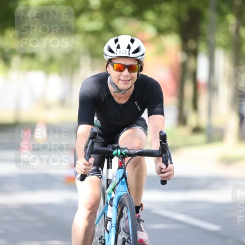 11.08.2024 - GEWOBA Citytriathlon Bremen H.Heesch http://msf.ph/oto/6803172 11.08.2024 12:05:16 Laufen  meine-sportfotos.de
