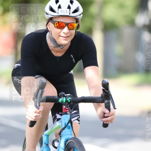 11.08.2024 - GEWOBA Citytriathlon Bremen H.Heesch http://msf.ph/oto/6803179 11.08.2024 12:05:16 Laufen  meine-sportfotos.de