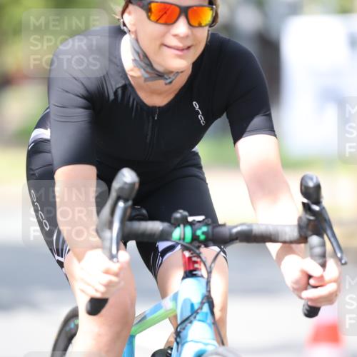 11.08.2024 - GEWOBA Citytriathlon Bremen H.Heesch http://msf.ph/oto/6803182 11.08.2024 12:05:16 Laufen  meine-sportfotos.de