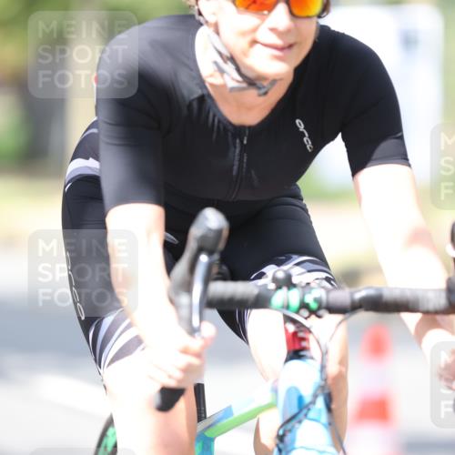 11.08.2024 - GEWOBA Citytriathlon Bremen H.Heesch http://msf.ph/oto/6803183 11.08.2024 12:05:16 Laufen  meine-sportfotos.de