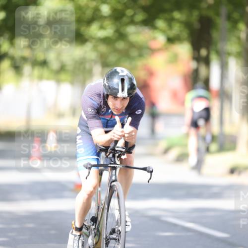 11.08.2024 - GEWOBA Citytriathlon Bremen H.Heesch http://msf.ph/oto/6803192 11.08.2024 12:05:20 Laufen  meine-sportfotos.de