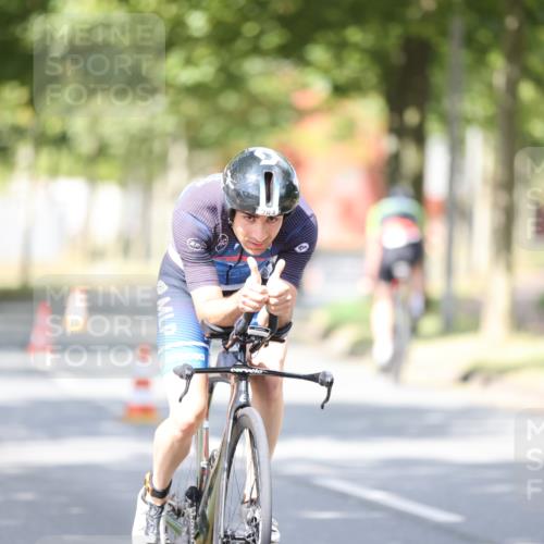 11.08.2024 - GEWOBA Citytriathlon Bremen H.Heesch http://msf.ph/oto/6803193 11.08.2024 12:05:20 Laufen  meine-sportfotos.de