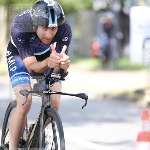 11.08.2024 - GEWOBA Citytriathlon Bremen H.Heesch http://msf.ph/oto/6803201 11.08.2024 12:05:21 Laufen  meine-sportfotos.de