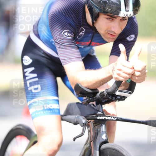 11.08.2024 - GEWOBA Citytriathlon Bremen H.Heesch http://msf.ph/oto/6803206 11.08.2024 12:05:21 Laufen  meine-sportfotos.de