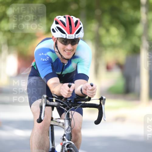 11.08.2024 - GEWOBA Citytriathlon Bremen H.Heesch http://msf.ph/oto/6803219 11.08.2024 12:05:32 Laufen  meine-sportfotos.de