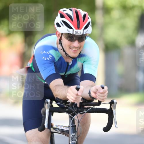 11.08.2024 - GEWOBA Citytriathlon Bremen H.Heesch http://msf.ph/oto/6803222 11.08.2024 12:05:32 Laufen  meine-sportfotos.de