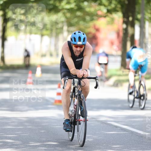 11.08.2024 - GEWOBA Citytriathlon Bremen H.Heesch http://msf.ph/oto/6803229 11.08.2024 12:05:37 Laufen  meine-sportfotos.de