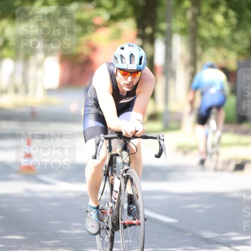 11.08.2024 - GEWOBA Citytriathlon Bremen H.Heesch http://msf.ph/oto/6803234 11.08.2024 12:05:38 Laufen  meine-sportfotos.de