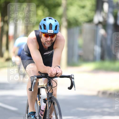 11.08.2024 - GEWOBA Citytriathlon Bremen H.Heesch http://msf.ph/oto/6803240 11.08.2024 12:05:38 Laufen  meine-sportfotos.de