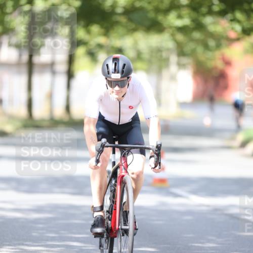 11.08.2024 - GEWOBA Citytriathlon Bremen H.Heesch http://msf.ph/oto/6803258 11.08.2024 12:05:44 Laufen  meine-sportfotos.de