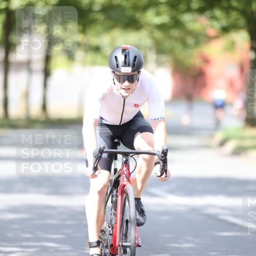 11.08.2024 - GEWOBA Citytriathlon Bremen H.Heesch http://msf.ph/oto/6803261 11.08.2024 12:05:44 Laufen  meine-sportfotos.de