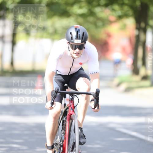 11.08.2024 - GEWOBA Citytriathlon Bremen H.Heesch http://msf.ph/oto/6803263 11.08.2024 12:05:45 Laufen  meine-sportfotos.de