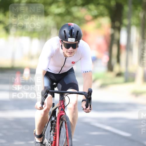 11.08.2024 - GEWOBA Citytriathlon Bremen H.Heesch http://msf.ph/oto/6803265 11.08.2024 12:05:45 Laufen  meine-sportfotos.de