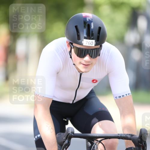 11.08.2024 - GEWOBA Citytriathlon Bremen H.Heesch http://msf.ph/oto/6803274 11.08.2024 12:05:45 Laufen  meine-sportfotos.de